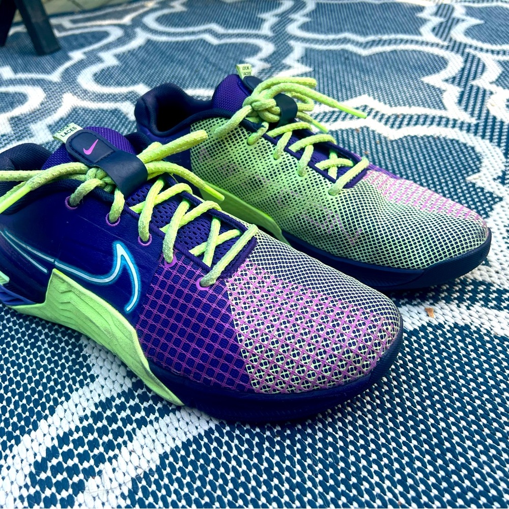 Nike metcon 8 glow in the dark CrossFit shoe